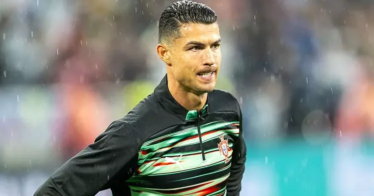 Cristiano Ronaldo: Arabistan en iyi 5 lig arasında!