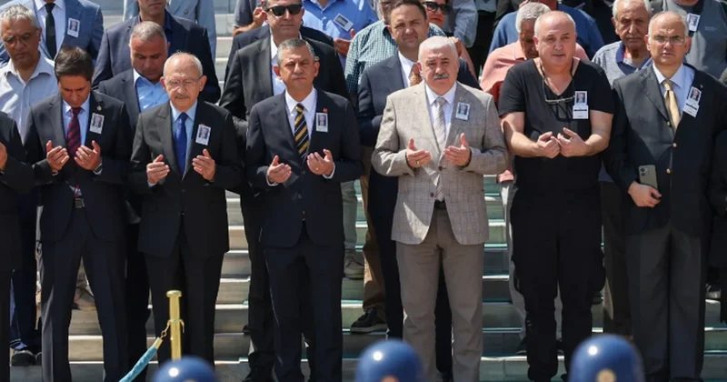 Özel ve Kılıçdaroğlu aynı karede! Bu kez yan yana durdular Sözcü Gazetesi