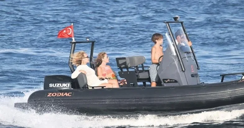 BÜLENT CANKURT Hiç ders almıyoruz! Botu 13 yaşındaki oğluna kullandırttı