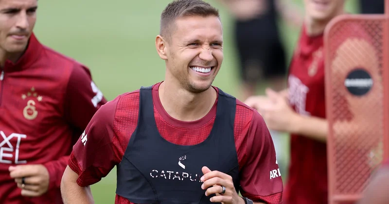 Galatasaray ile Rennes, Frankowski için masaya oturuyor
