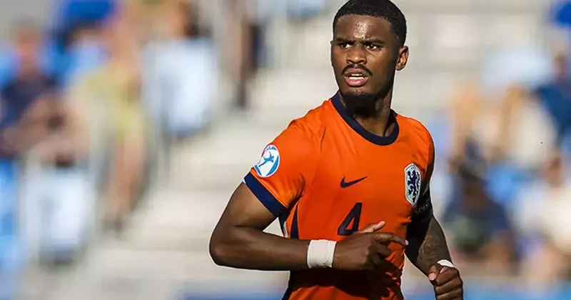 Chelsea closes In: €40m+ deal for Ajax prodigy Jorrel Hato...