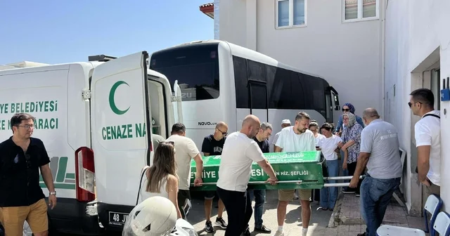 Yüzerken havuzda fenalaştı, hastanede kurtarılamadı Muğla Haberleri