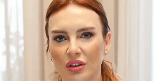 AK Parti’yi eleştirmek isterken rezil oldu VİDEO İZLE