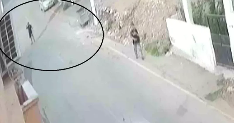 Önce dayısını sırtından vurdu sonra sokak ortasında kafasına sıktı