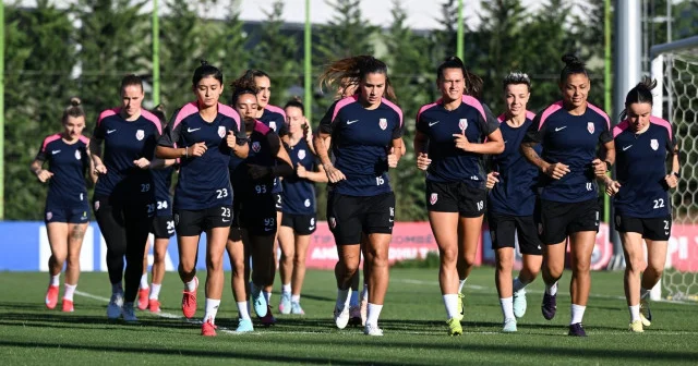 FOMGET Kadın Futbol Takımı Şampiyonlar Ligi ne hazır Futbol Haberleri