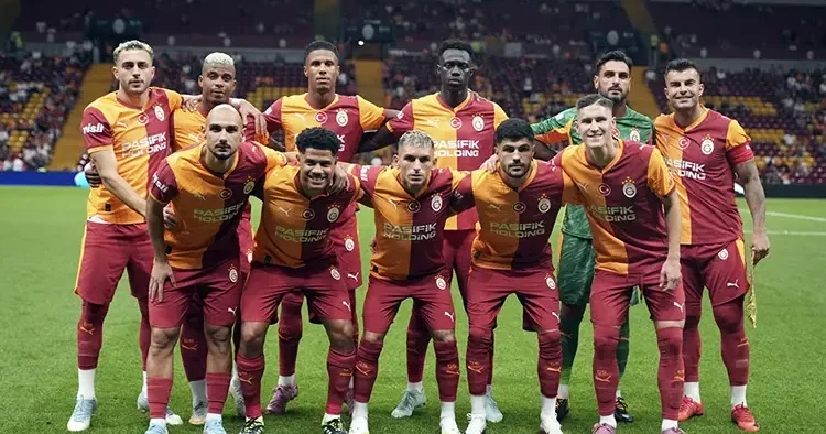 Galatasaray ın yıldızı için büyük yarış! 4 Avrupa kulübü peşinde
