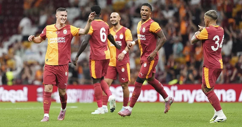 Galatasaray da takım arkadaşlarını dolduruşa getirdi: Ortalık fena karıştı
