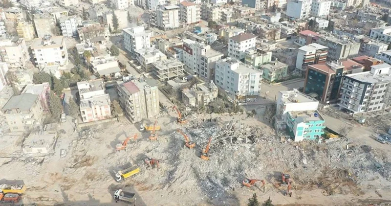 37 kişinin hayatını kaybettiği Zümrüt Apartmanı için soruşturma izni
