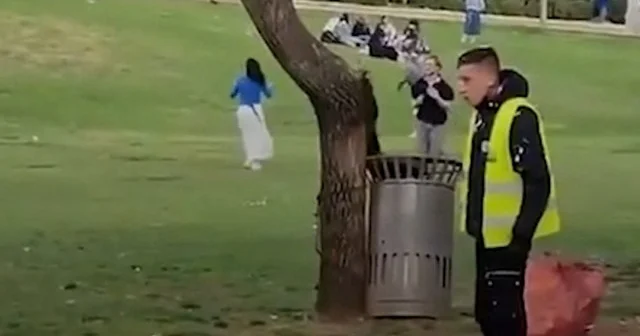 Siyonist yerleşimciler Filistinli temizlik işçisine saldırdı VİDEO İZLE