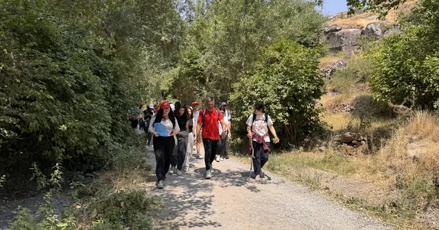 Melikgazi Belediyesi, gençleri Koramaz Vadisi Doğa Yürüyüşü nde buluşturdu Kayseri Haberleri