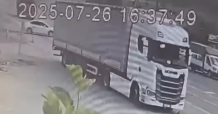 Aysun komiserin hayatını kaybettiği kaza kamerada
