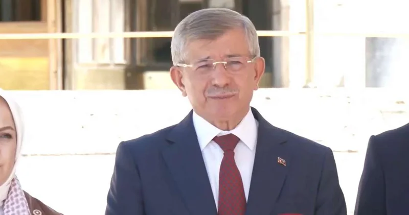 Davutoğlu: İsrail e sınır komşu ülkelerden çekilmeli