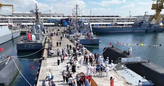 TEKNOFEST Mavi Vatan a vatandaşlardan yoğun ilgi VİDEO İZLE