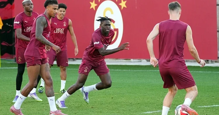 Singo, Galatasaray ile ilk antrenmanına çıktı!