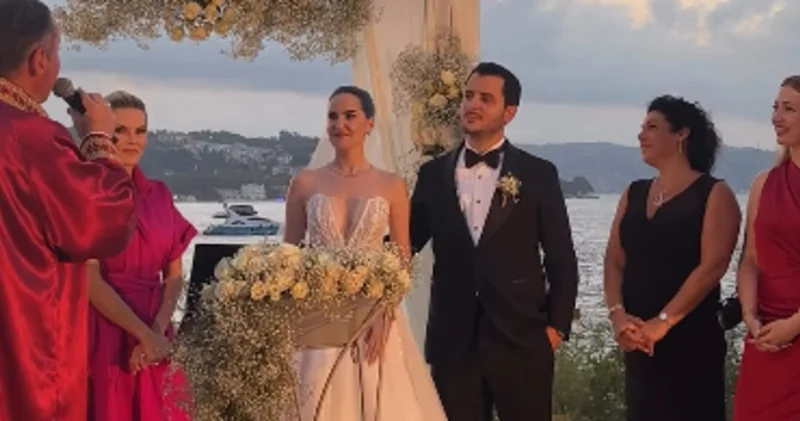 Ezgi Şenler, çocukluk aşkıyla evlendi Magazin haberleri