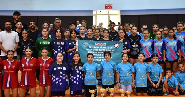 30 Ağustos Hentbol Zafer Kupası, Adana da yapıldı Adana Haberleri