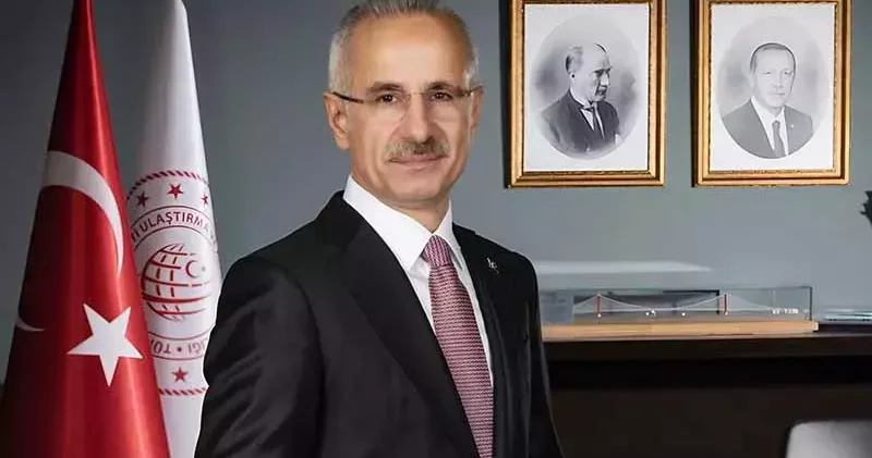 Bakan Uraloğlu: Suriye ile kesintisiz kara yolu taşımacılığı 13 yıl sonra yeniden başladı