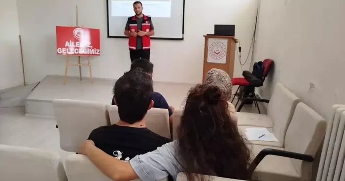 Genç çiftlere aile ve evlilik eğitimi!