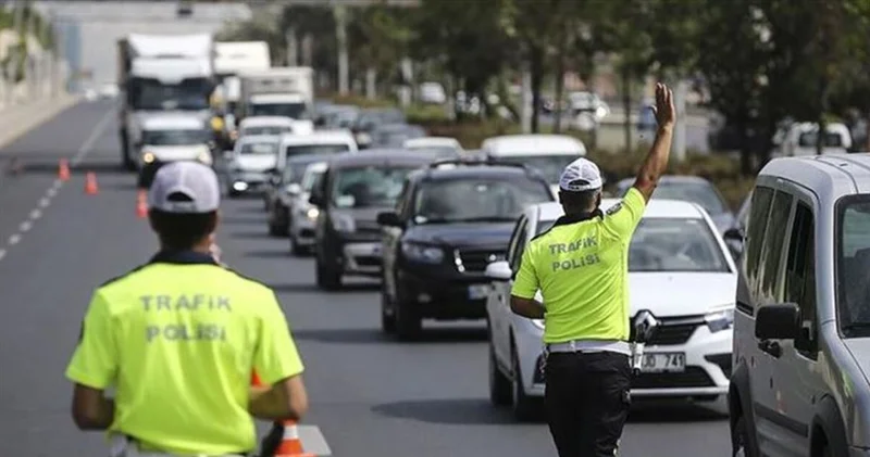 30 Ağustos Zafer Bayramı 2025 trafiğe kapalı yollar ve alternatif güzergahlar: İstanbul, Ankara, Eskişehir, Diyarbakır