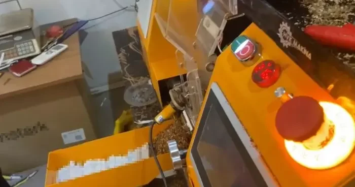 Sigara fabrikası gibi eve operasyon