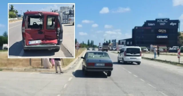 Samsun da aynı noktada 15 dakika arayla iki kaza Samsun Haberleri