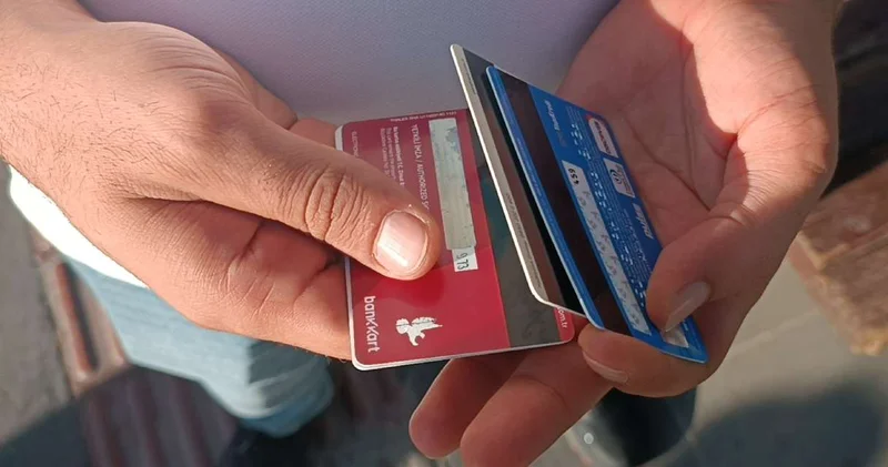 Batman sazan sarmalında: 20 bin dosya bekliyor