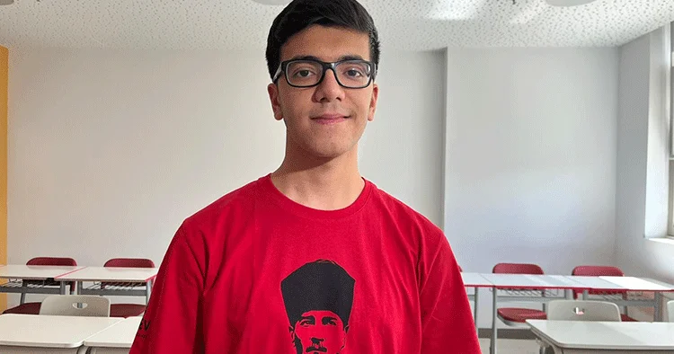 Lösemiyi yendi, çocukluk hayali olan ODTÜ yü kazandı