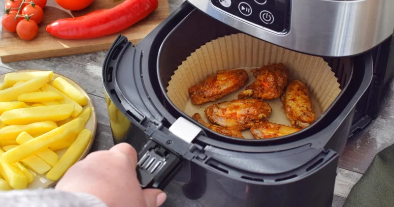 Airfryer da bunları pişirmeyin! Daha sağlıklı olacağını düşünürken sağlığınızdan olmayın!