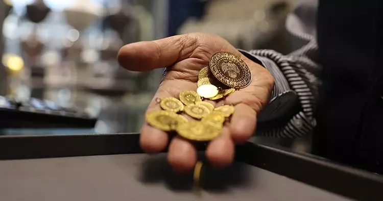 Gram altın zirveye yakın! Yeni rekor beklentisi