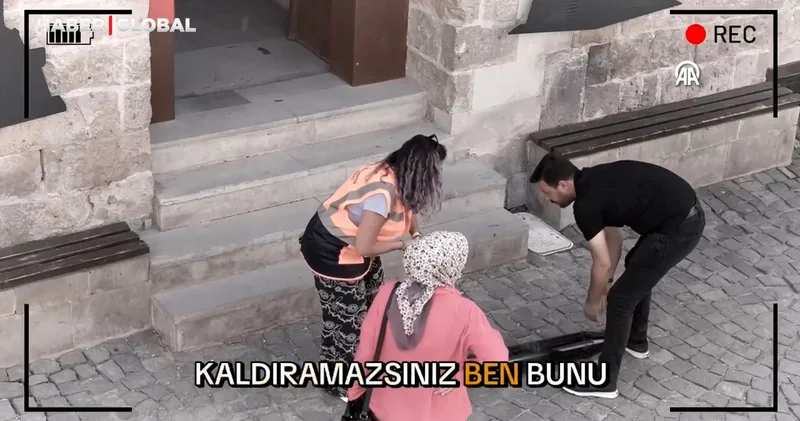 215 kilogramlık mermiyi kaldıramayan vatandaşlar duygulandı