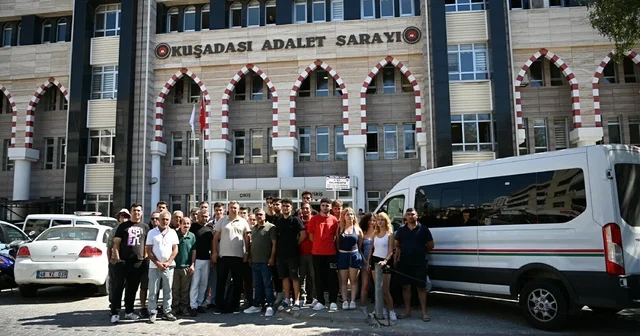 Kuşadası nda, turistik tesiste maaşlarını alamayan çalışanlardan otel sahipleri hakkında suç duyurusu Aydın Haberleri