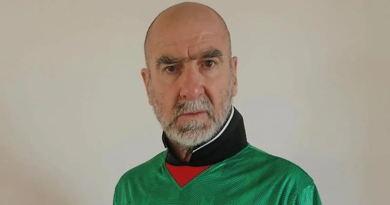 Eric Cantona dan Filistin e destek forması Futbol Haberleri