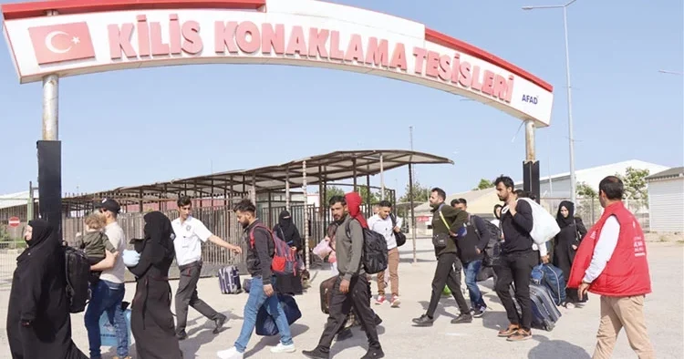 Suriye’ye 10 ayda 1 milyon dönüş... Yarısı Türkiye’den