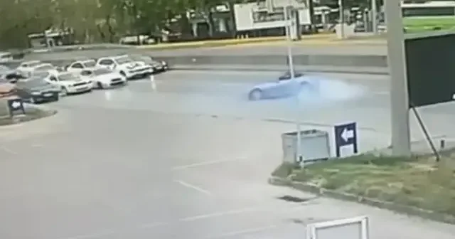 Kocaeli de drift atan sürücüye 50 bin TL ceza kesildi VİDEO İZLE
