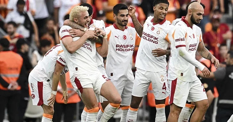 Galatasaray, Devler Ligi nde Liverpool u konuk edecek!