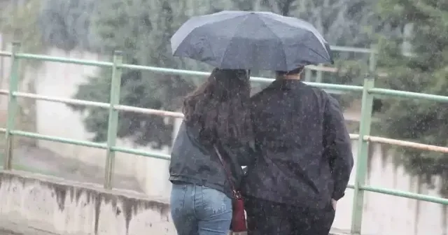 Meteoroloji uyarmıştı: Tekirdağ yağmura teslim oldu Gündem Haberleri