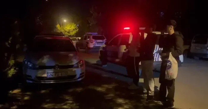 Asayiş olayını çekirdek çitleyerek izlediler