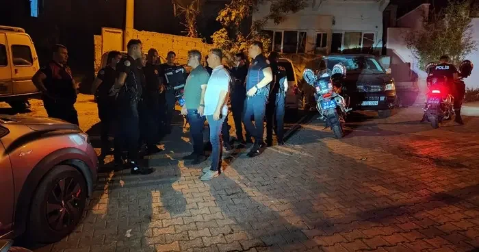Komşu aileler arasında silahlı çatışma çıktı: 63 yaşındaki kadın hayatını kaybetti