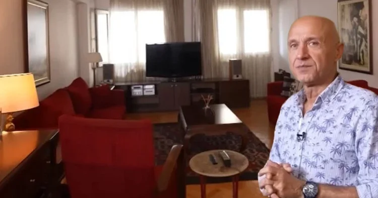 25 yıldır aynı apartmanda oturuyor... Bu evde zaman durmuş gibi!