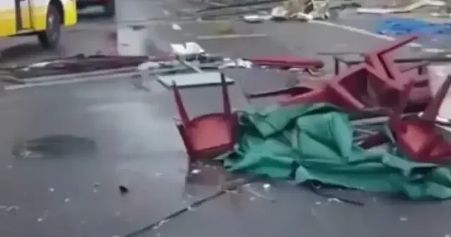 Bualoi Tayfunu Vietnam ı yıktı geçti: Çok sayıda ölü var VİDEO İZLE