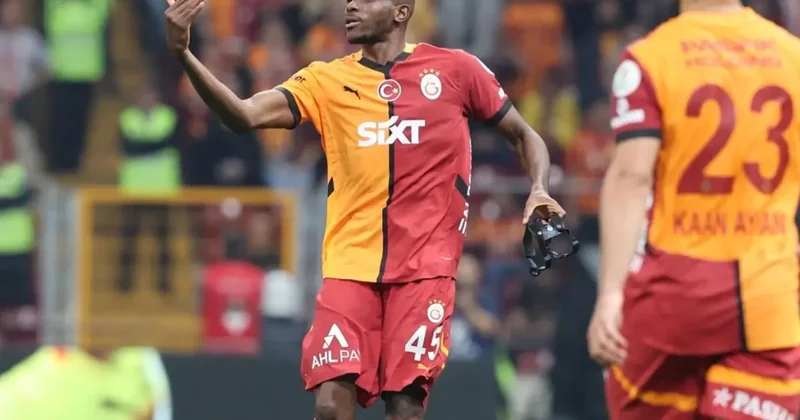 Devre arasında gerginlik! Osimhen, Ba yı soyunma odası koridoruna çağırdı