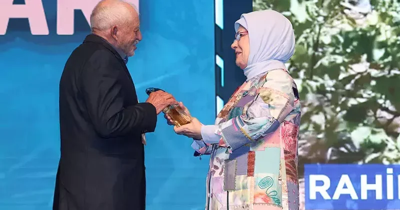 Emine Erdoğan dan Orman Dede olarak bilinen Rahim Demirbaş için taziye mesajı