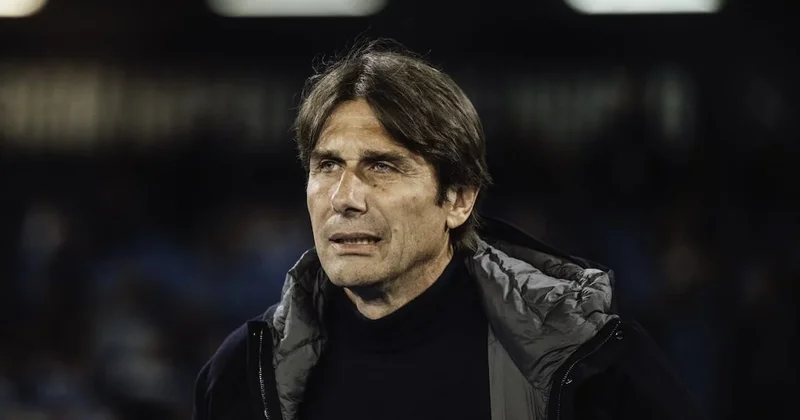 Conte, Napoli nin başında kalacak Sözcü Gazetesi