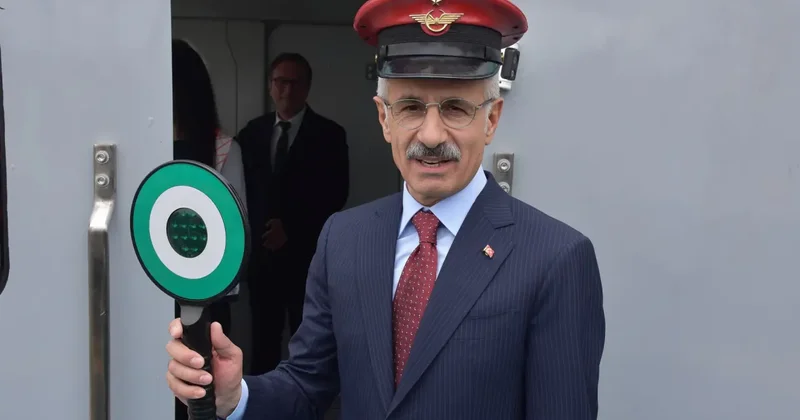 Ulaştırma ve Altyapı Bakanı Uraloğlu, Eskişehir de TÜRASAŞ Araç Teslim Töreni nde konuştu