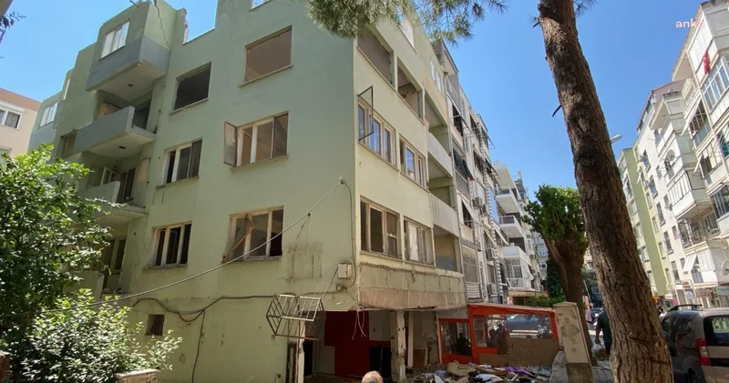 Filmleri aratmayan dehşet evi: İzmir’de yıkılacak binanın altından insan kemikleri fışkırdı!