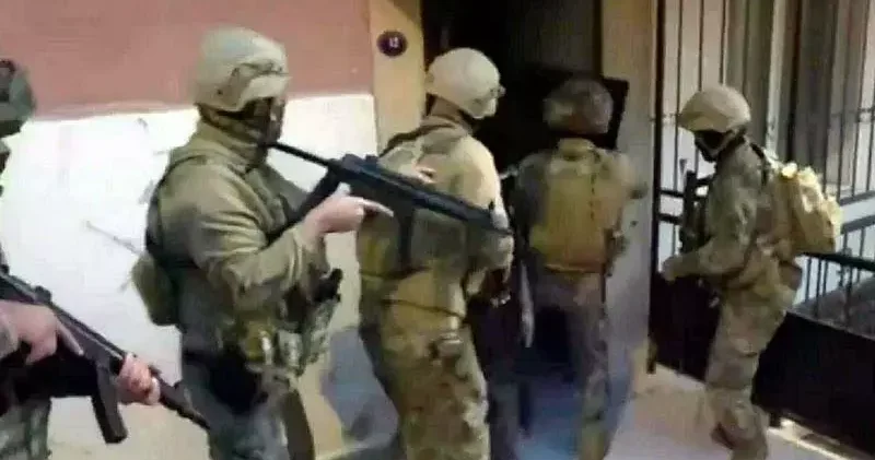 İzmir ve Manisa da sosyal medyada terör propagandasına 4 gözaltı