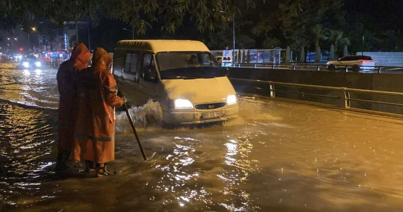 Osmaniye de sağanak; alt geçitler göle döndü, ev ve iş yerlerini su bastı Güncel haberler