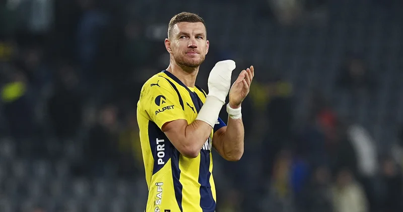Edin Dzeko, Fenerbahçe ye veda etti! Futbol Haberleri
