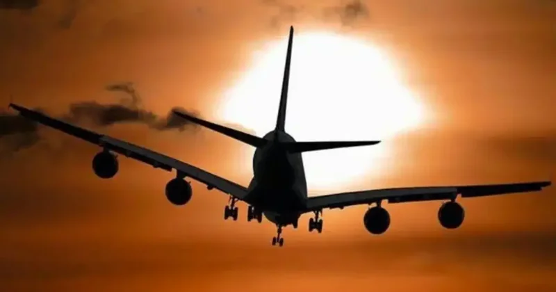 Diyarbakır uçağında panik: Bomba şakası pahalıya patladı