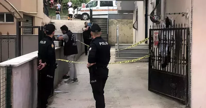 5 inci katın penceresinden düşen 2 yaşındaki Meyra, öldü